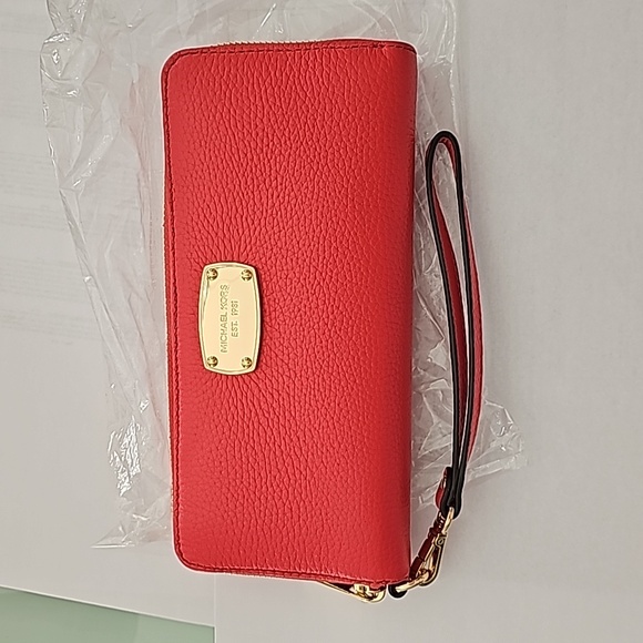 MK Wallet - Picture 2 of 8